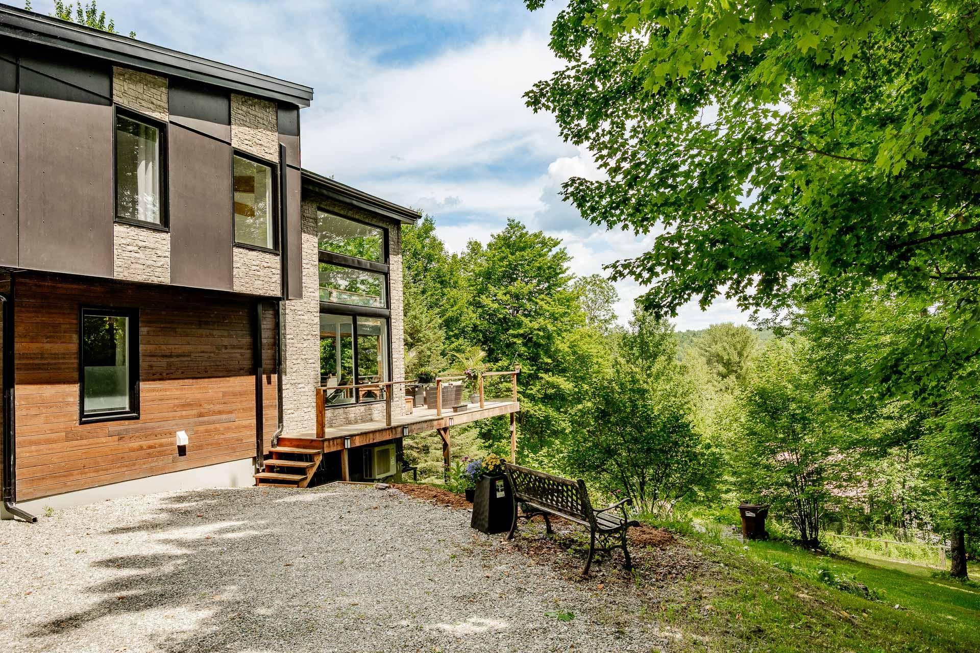 









1460


Ch. Riverview

,
Sherbrooke (Lennoxville),




QC
J1M0B2

