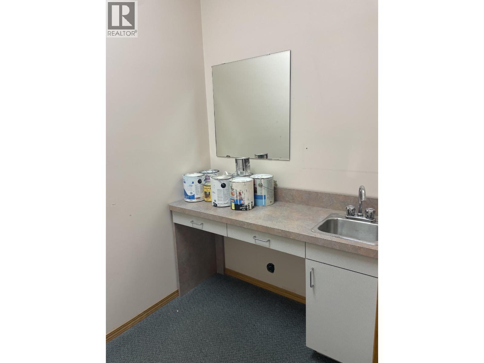 












19 4903 W 51 AVENUE

,
Fort Nelson,




British Columbia
V0C1R0

