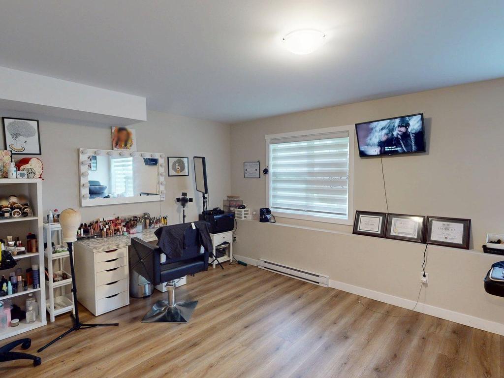 












126 Cortland Ridge

,
Halifax,




NS
B3R 0G6

