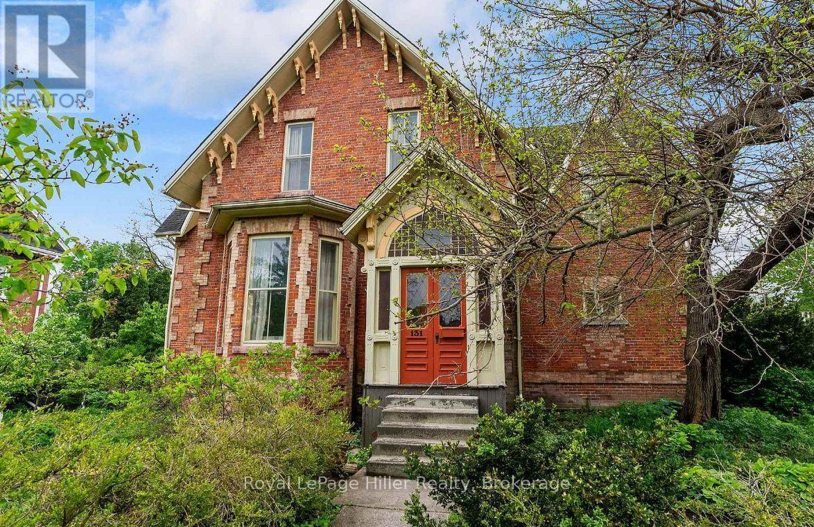 












131 HURON STREET

,
Stratford,




Ontario
N5A5S7

