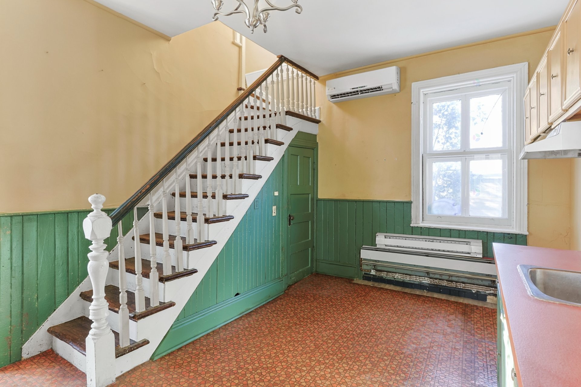 









331


Boul. D'Youville

,
Châteauguay,




QC
J6J4S4

