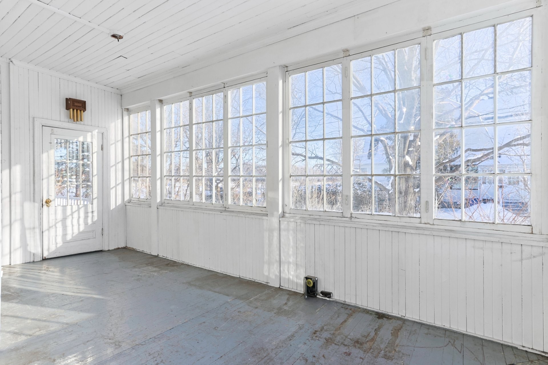 









331


Boul. D'Youville

,
Châteauguay,




QC
J6J4S4

