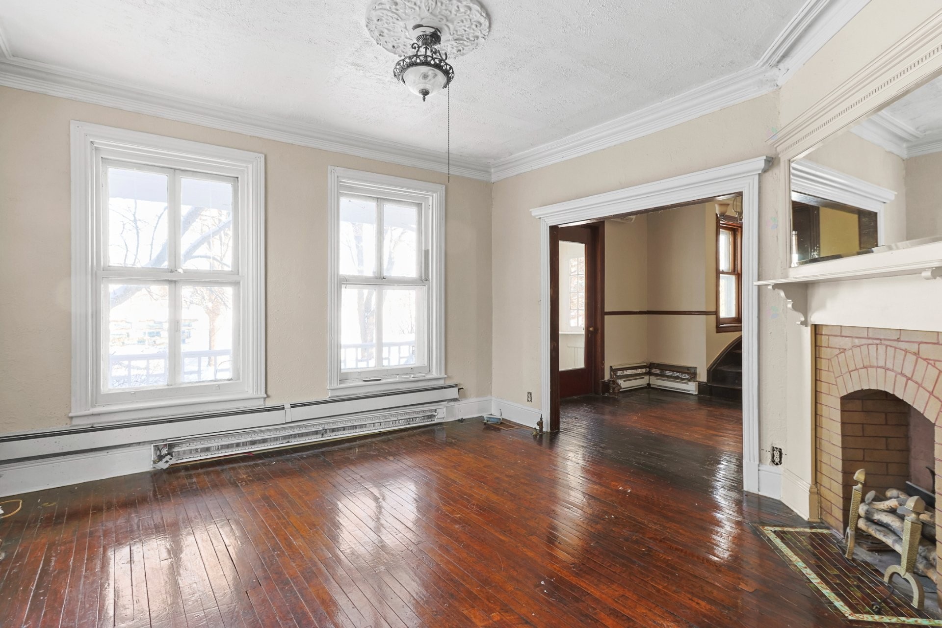 









331


Boul. D'Youville

,
Châteauguay,




QC
J6J4S4

