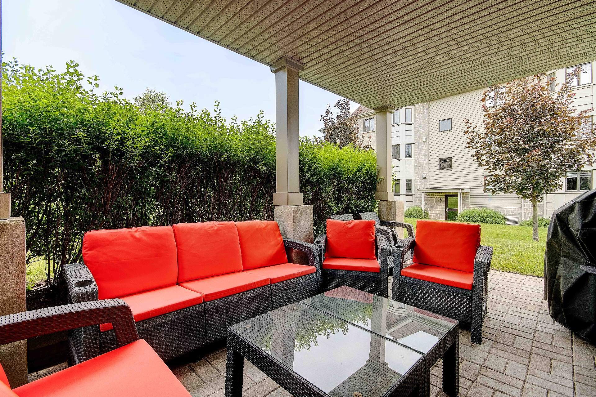 









185


Rue du Sanctuaire

, 1,
Sainte-Julie,




QC
J3E0B1

