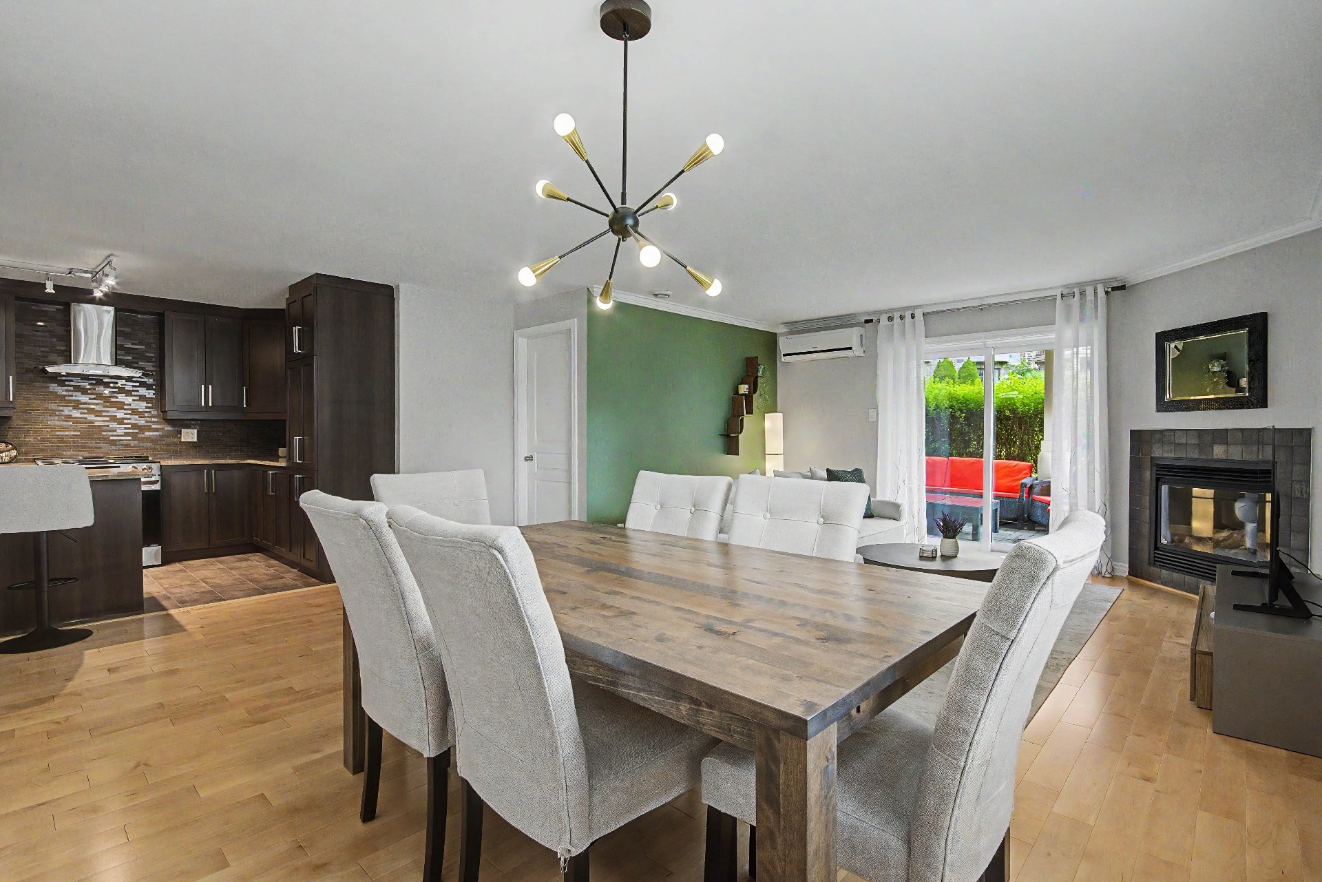 









185


Rue du Sanctuaire

, 1,
Sainte-Julie,




QC
J3E0B1

