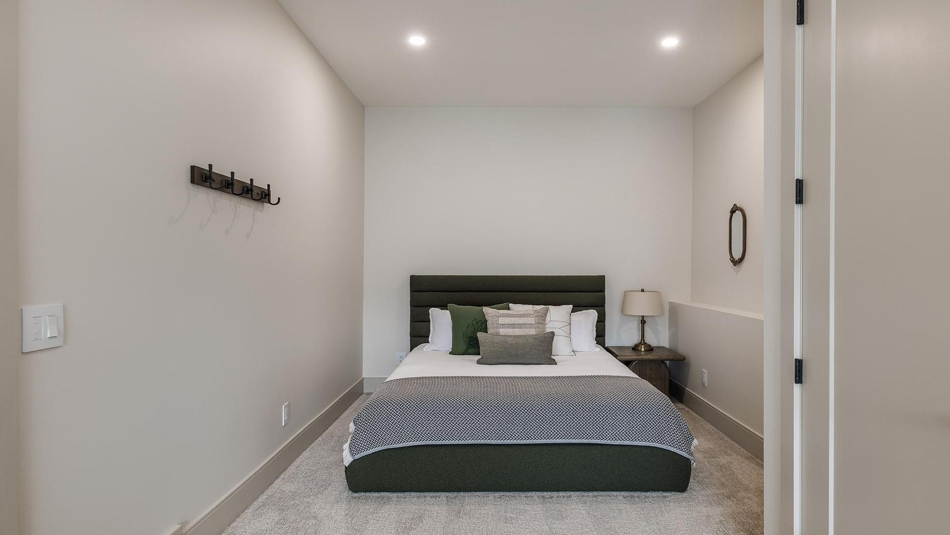 









3448


Arrowroot

Drive,
Kelowna,




BC
V1V 3G2

