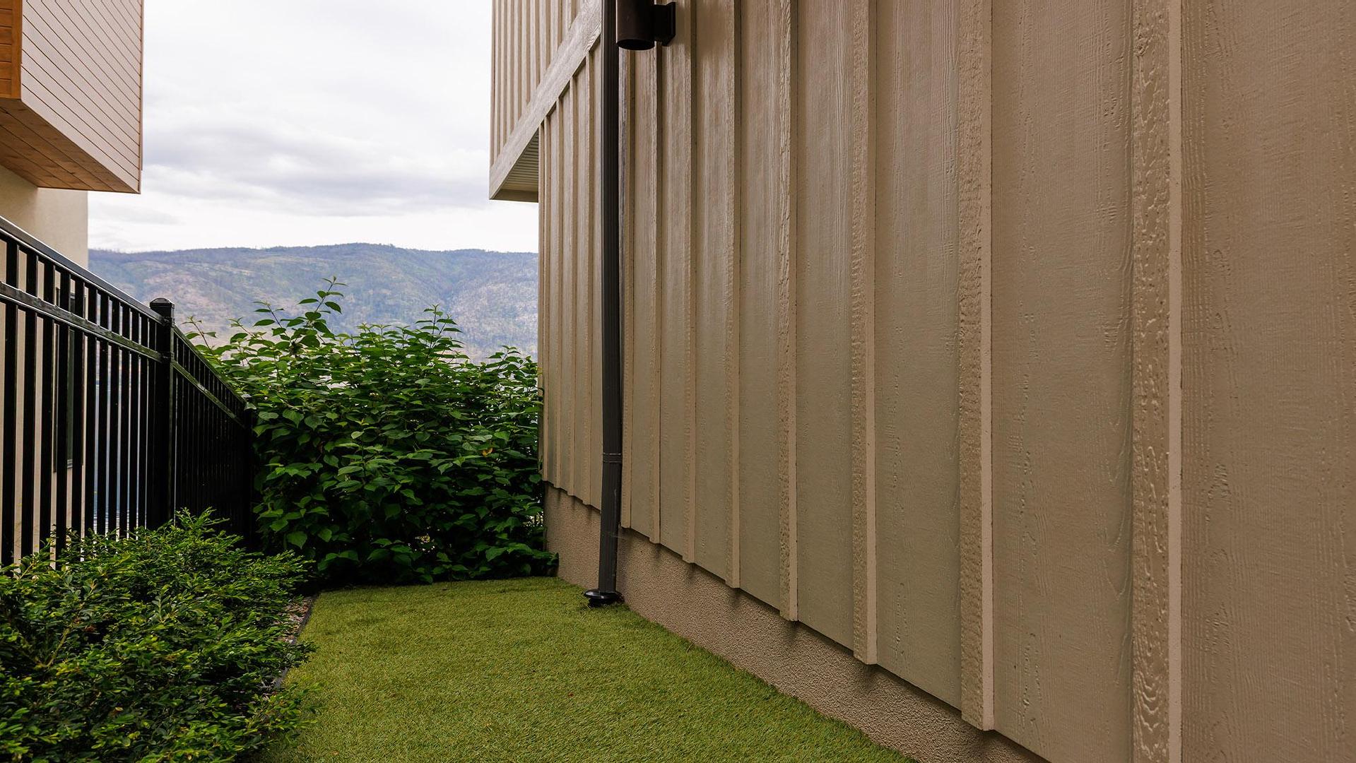 









3448


Arrowroot

Drive,
Kelowna,




BC
V1V 3G2

