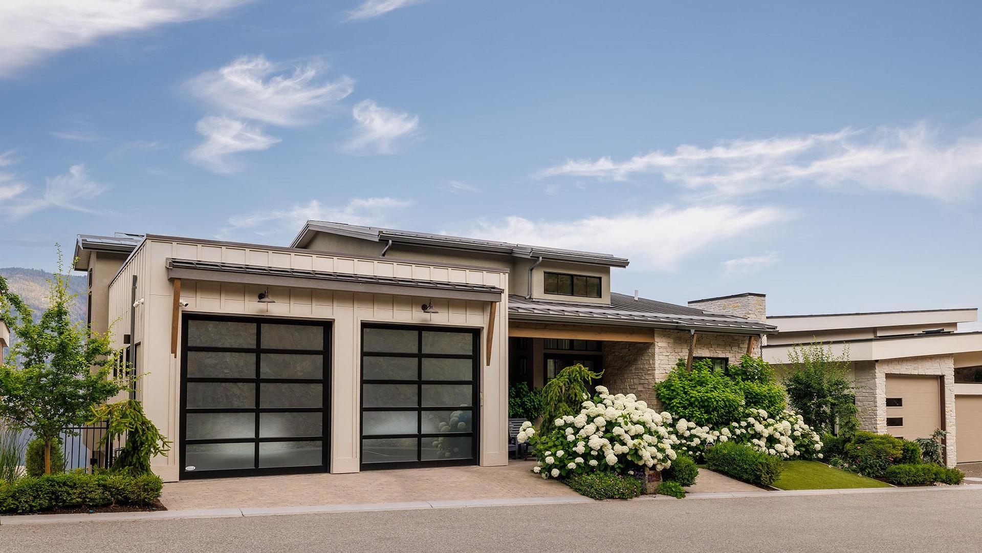 









3448


Arrowroot

Drive,
Kelowna,




BC
V1V 3G2

