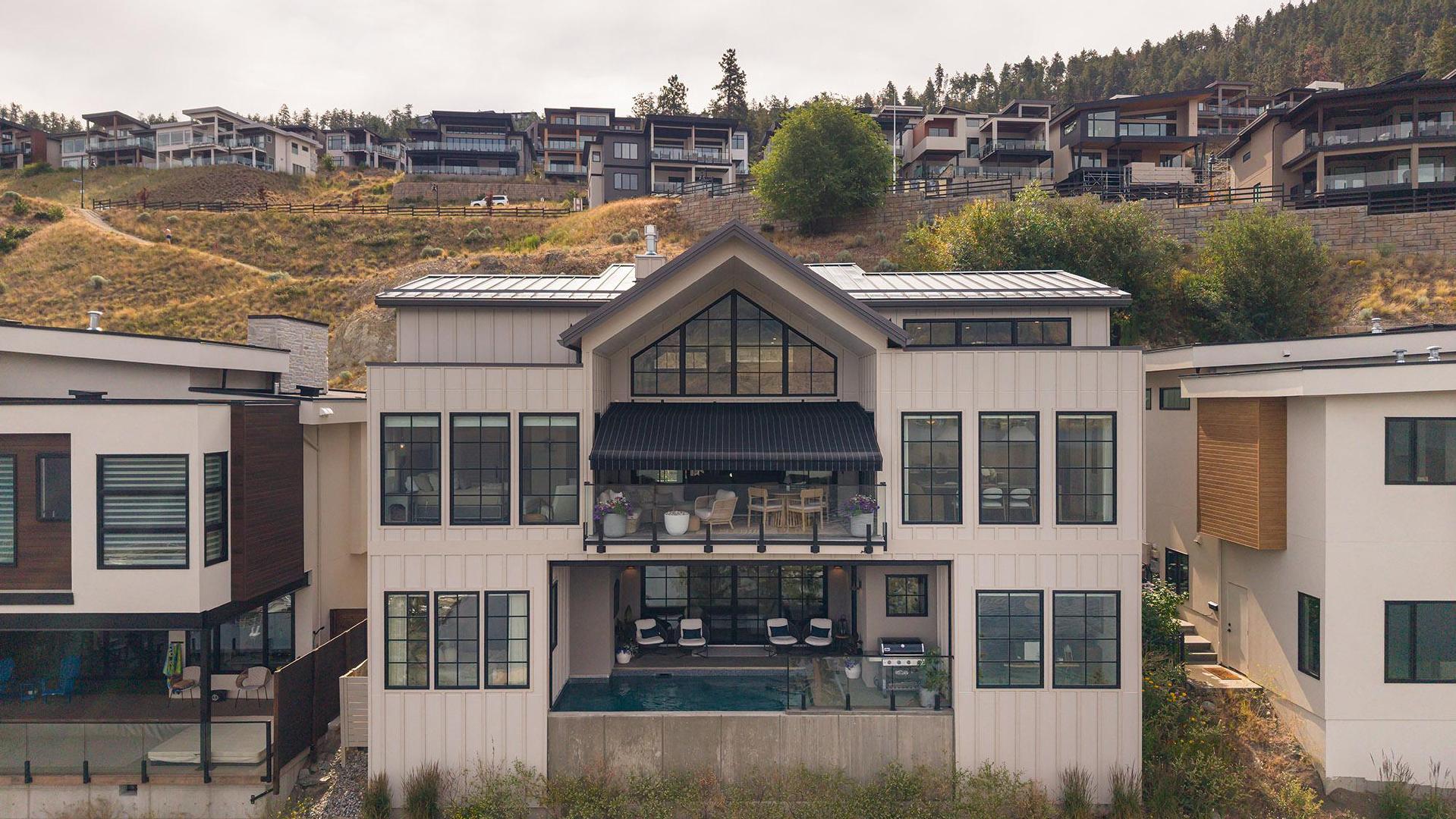 









3448


Arrowroot

Drive,
Kelowna,




BC
V1V 3G2

