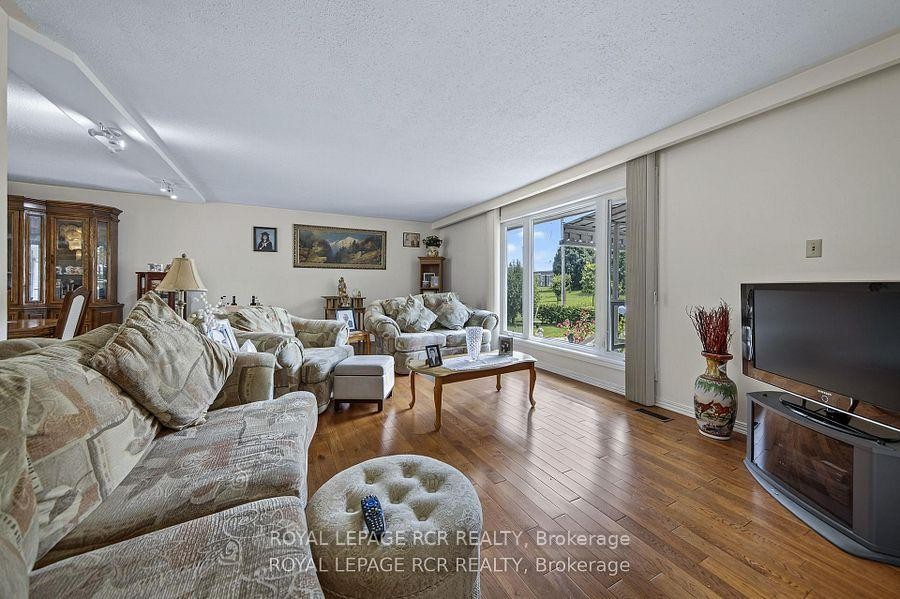 









3269


Concession 7

N/A,
Adjala-Tosorontio,







ON
L0G 1L0

