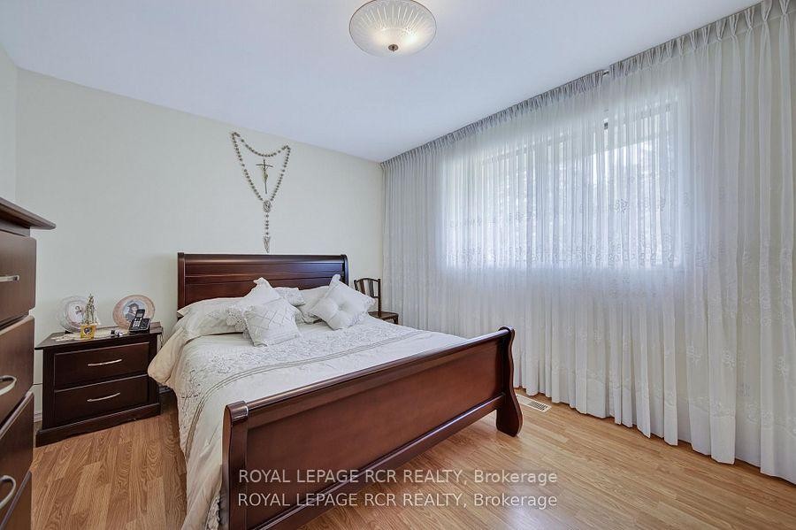 









3269


Concession 7

N/A,
Adjala-Tosorontio,







ON
L0G 1L0


