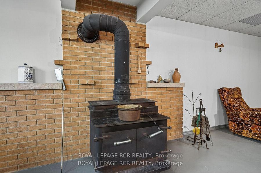 









3269


Concession 7

N/A,
Adjala-Tosorontio,







ON
L0G 1L0

