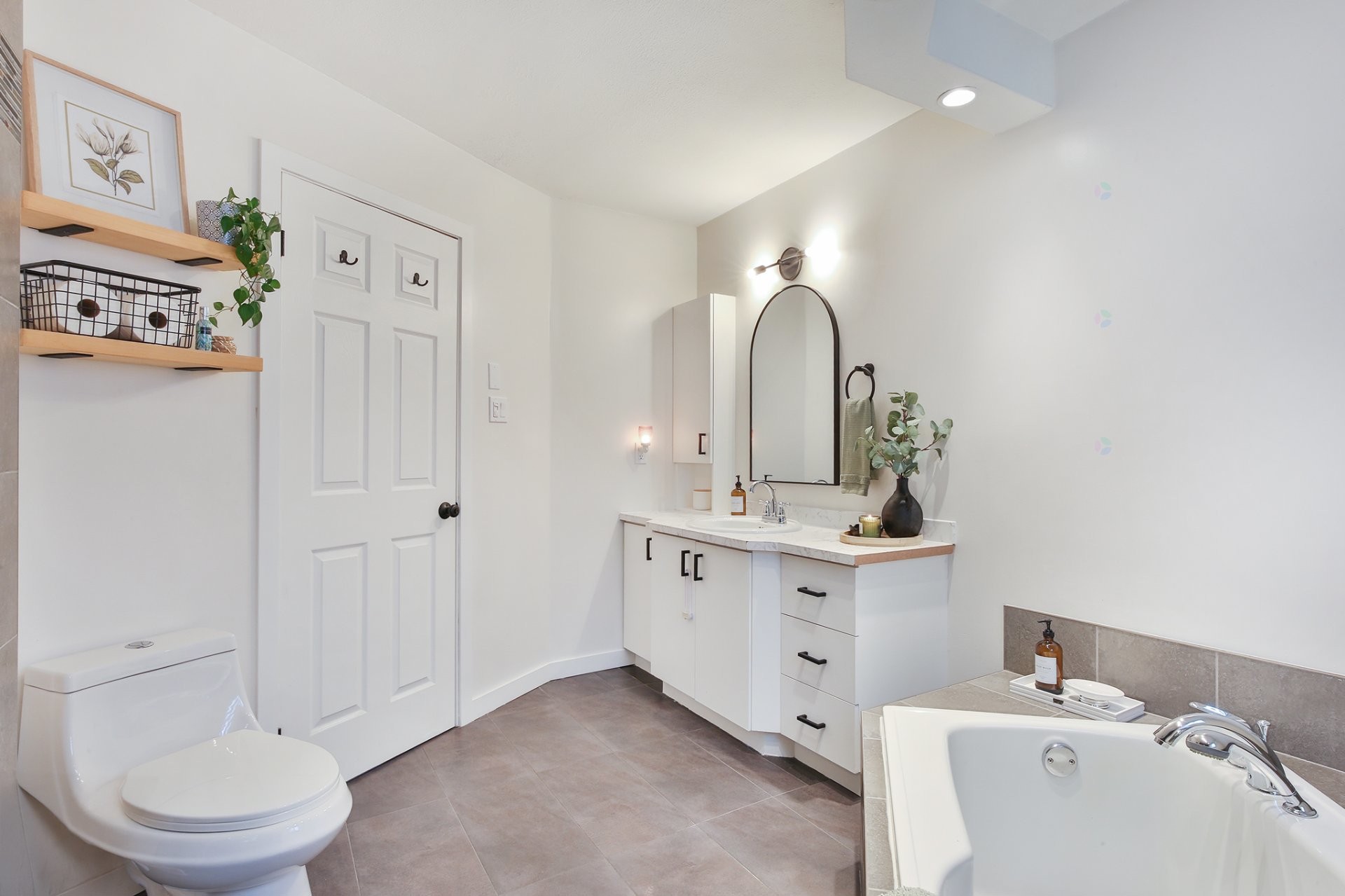









185


Rue Marquis

,
Saint-Jean-sur-Richelieu,




QC
J2W1M1

