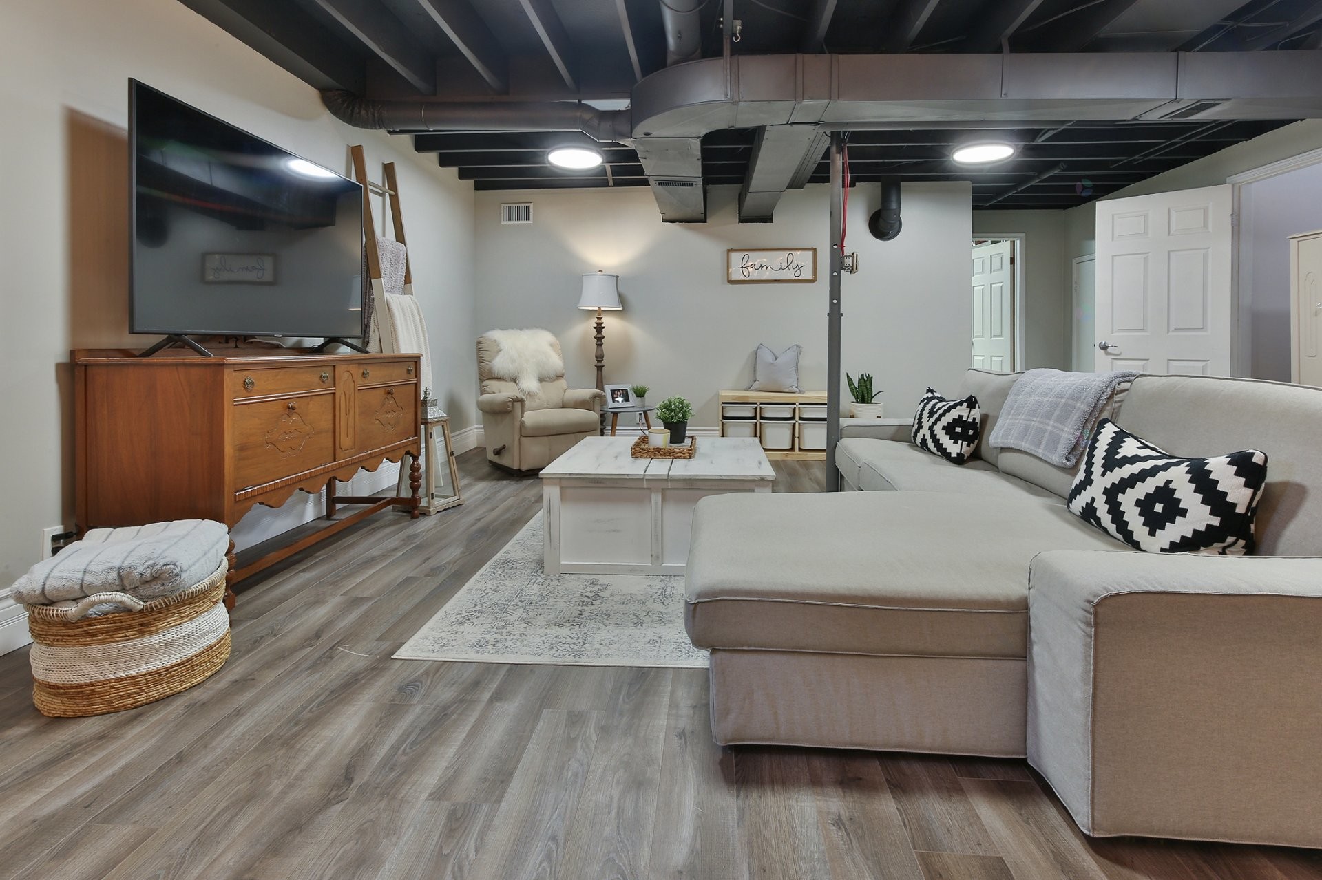 









185


Rue Marquis

,
Saint-Jean-sur-Richelieu,




QC
J2W1M1

