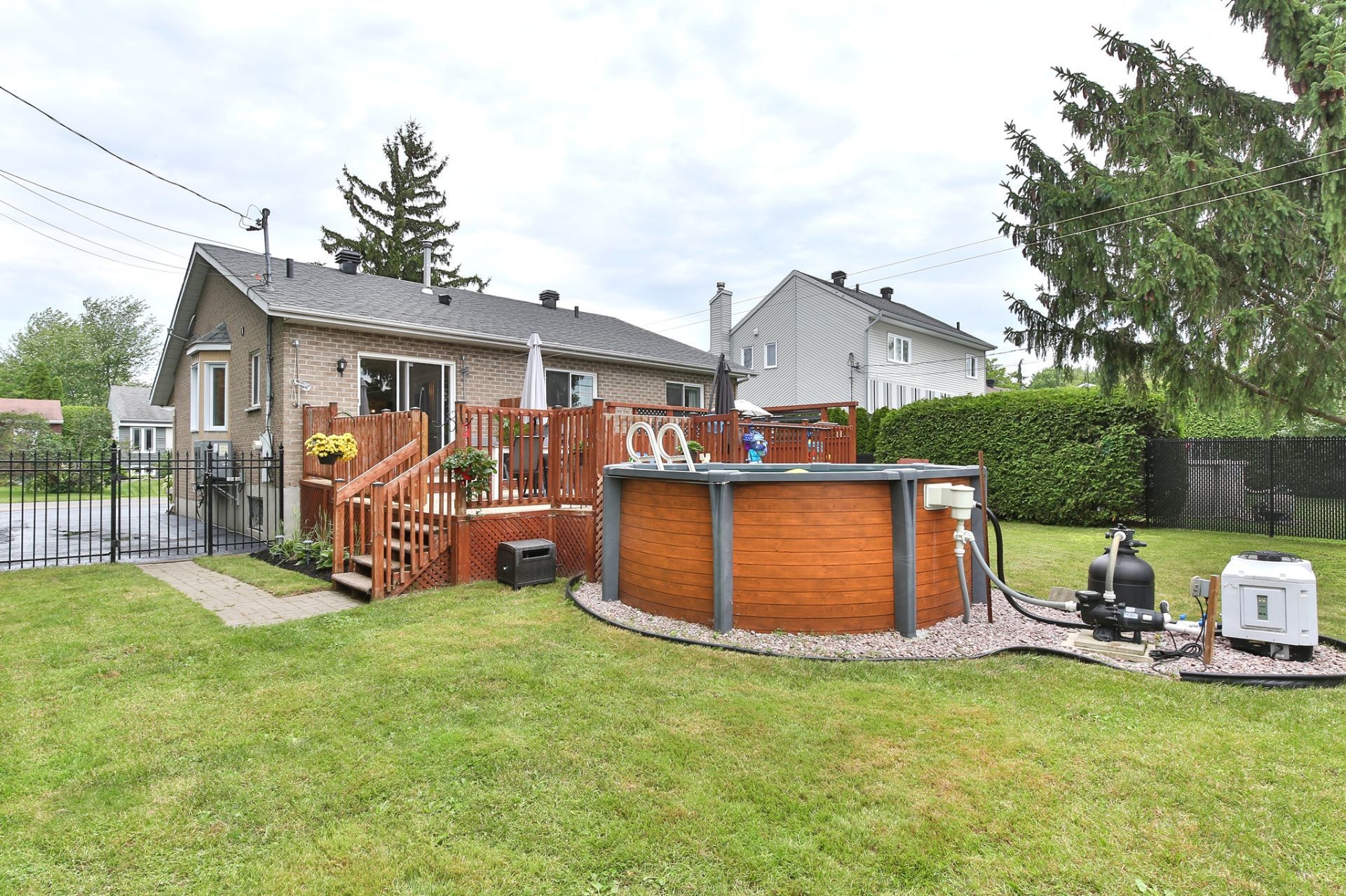 









185


Rue Marquis

,
Saint-Jean-sur-Richelieu,




QC
J2W1M1

