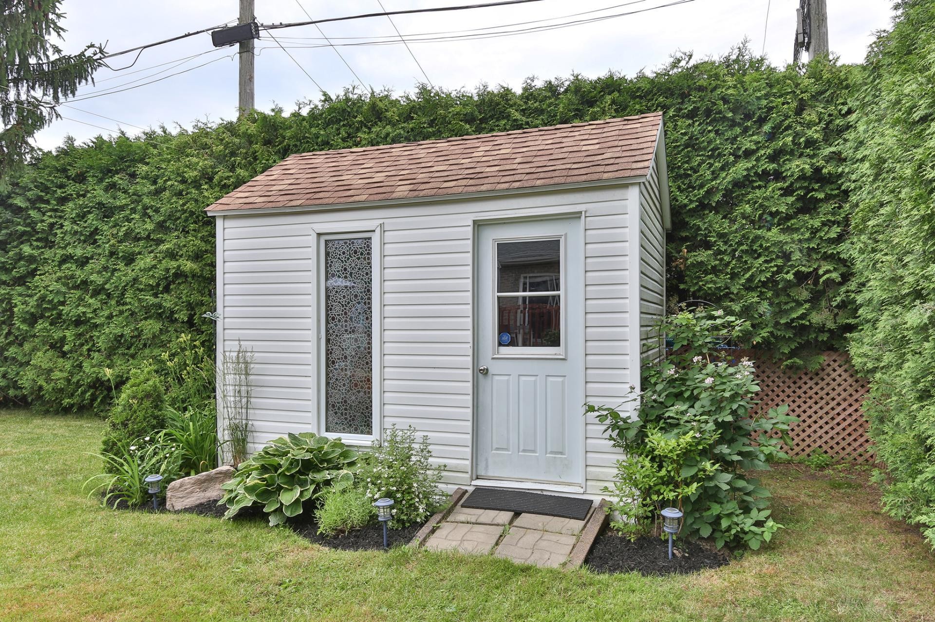 









185


Rue Marquis

,
Saint-Jean-sur-Richelieu,




QC
J2W1M1

