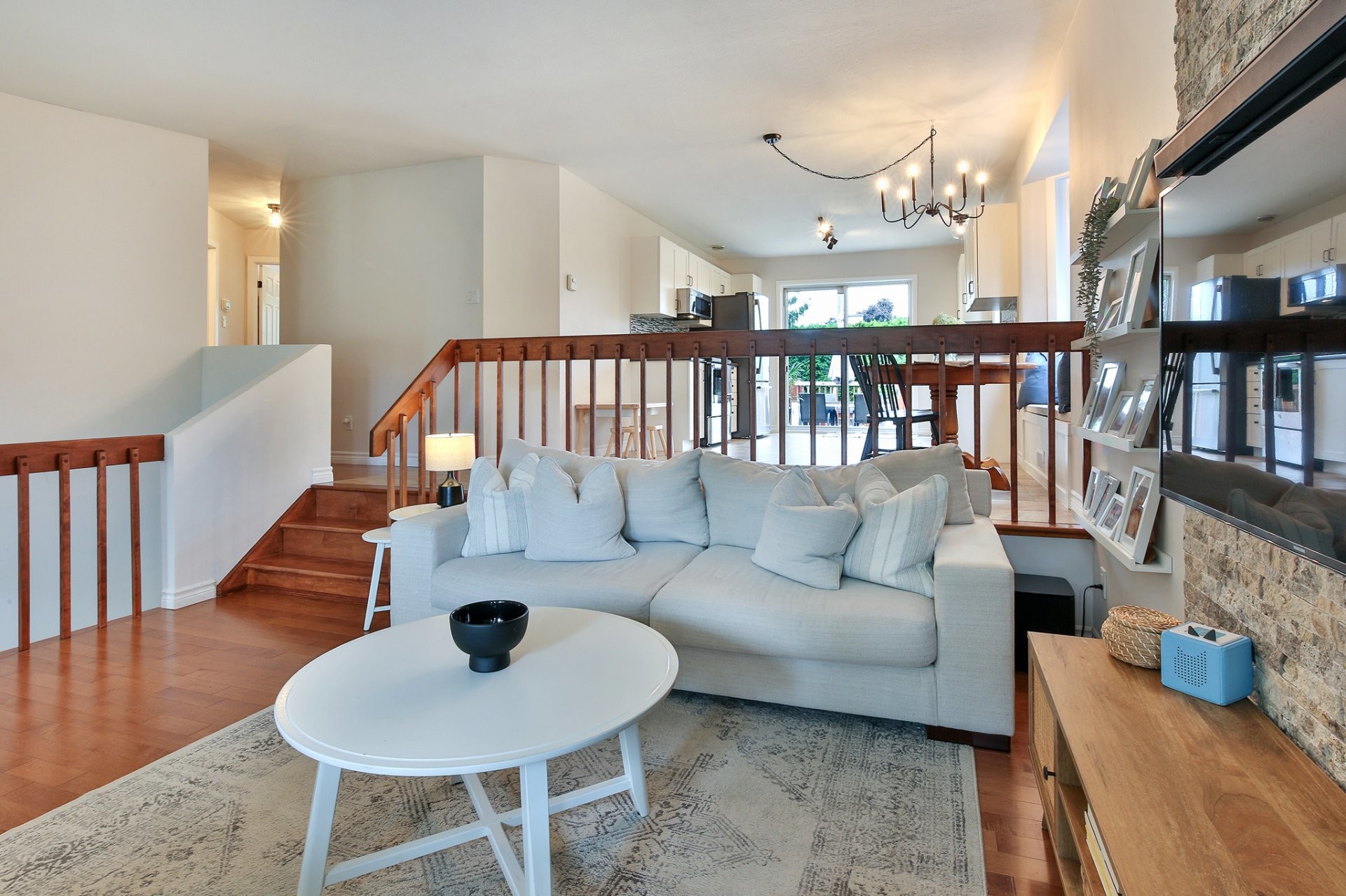 









185


Rue Marquis

,
Saint-Jean-sur-Richelieu,




QC
J2W1M1

