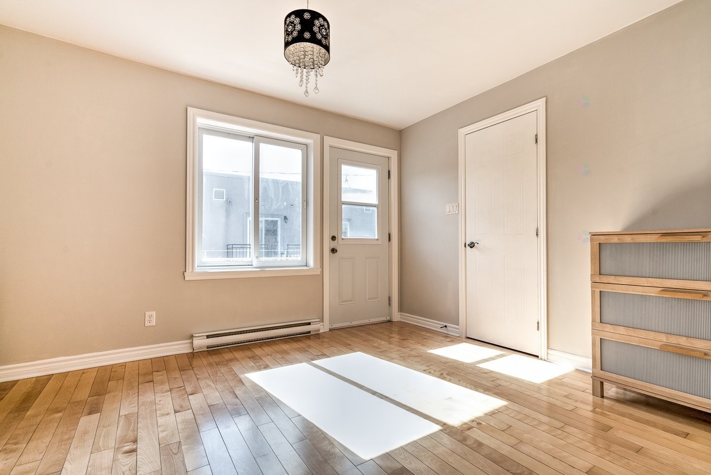 









6937


Av. De Monts

,
Montréal (Le Sud-Ouest),




QC
J4E2T5

