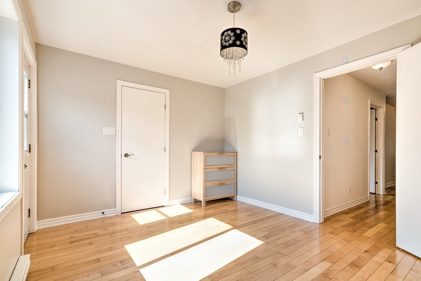 









6937


Av. De Monts

,
Montréal (Le Sud-Ouest),




QC
J4E2T5

