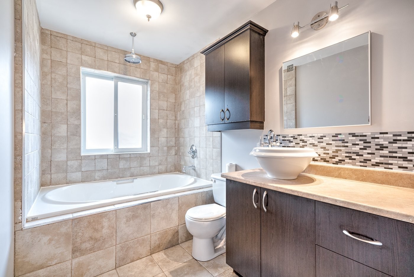 









6937


Av. De Monts

,
Montréal (Le Sud-Ouest),




QC
J4E2T5

