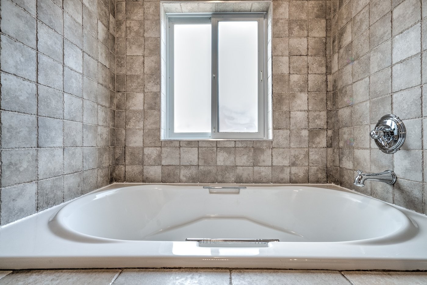 









6937


Av. De Monts

,
Montréal (Le Sud-Ouest),




QC
J4E2T5

