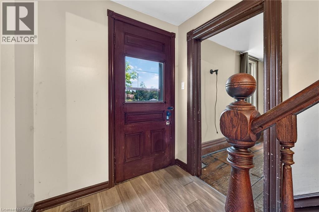 












44 SIMS LOCK Road

,
Caledonia,




Ontario
N3W1V8

