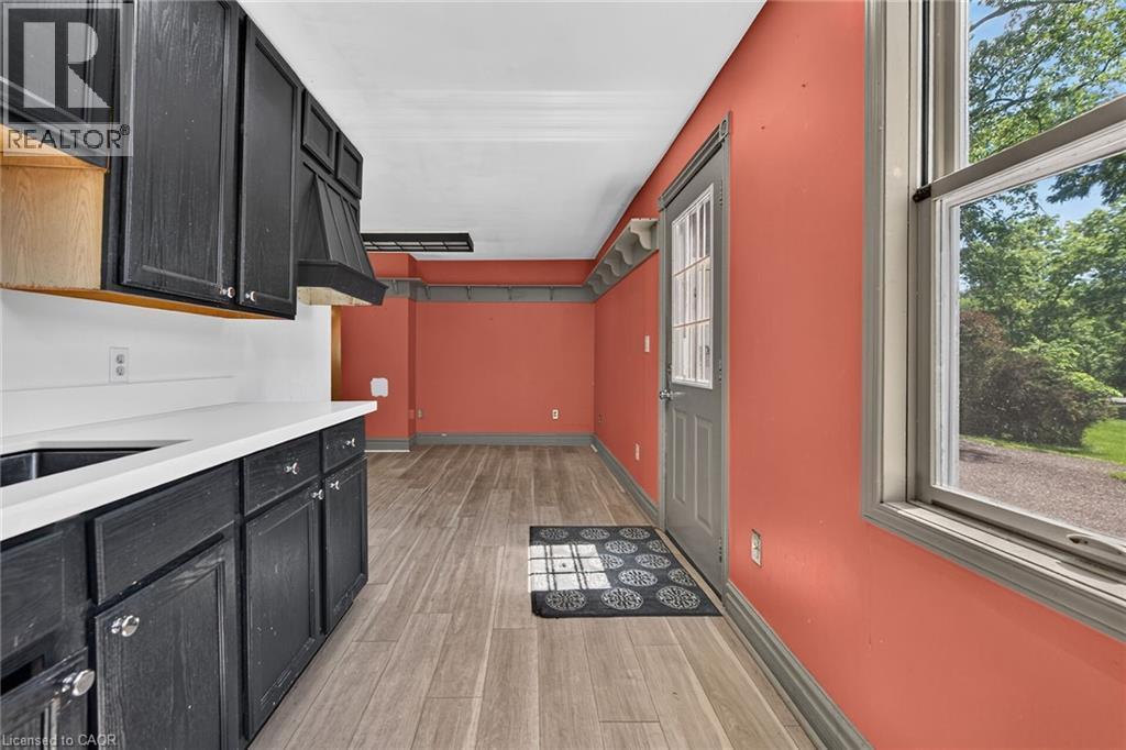 












44 SIMS LOCK Road

,
Caledonia,




Ontario
N3W1V8

