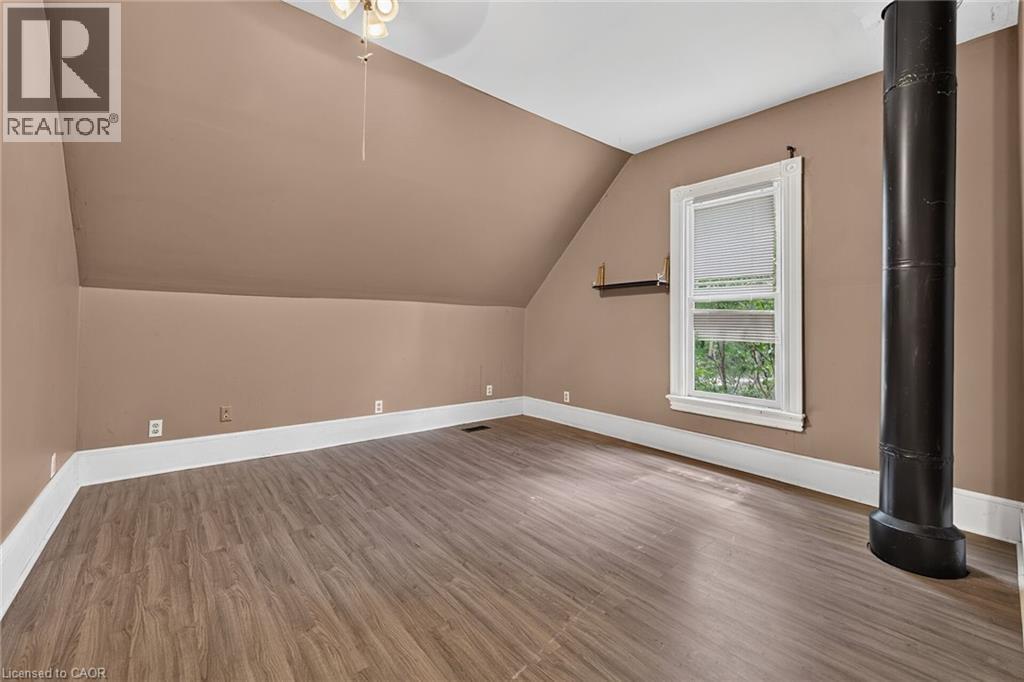 












44 SIMS LOCK Road

,
Caledonia,




Ontario
N3W1V8


