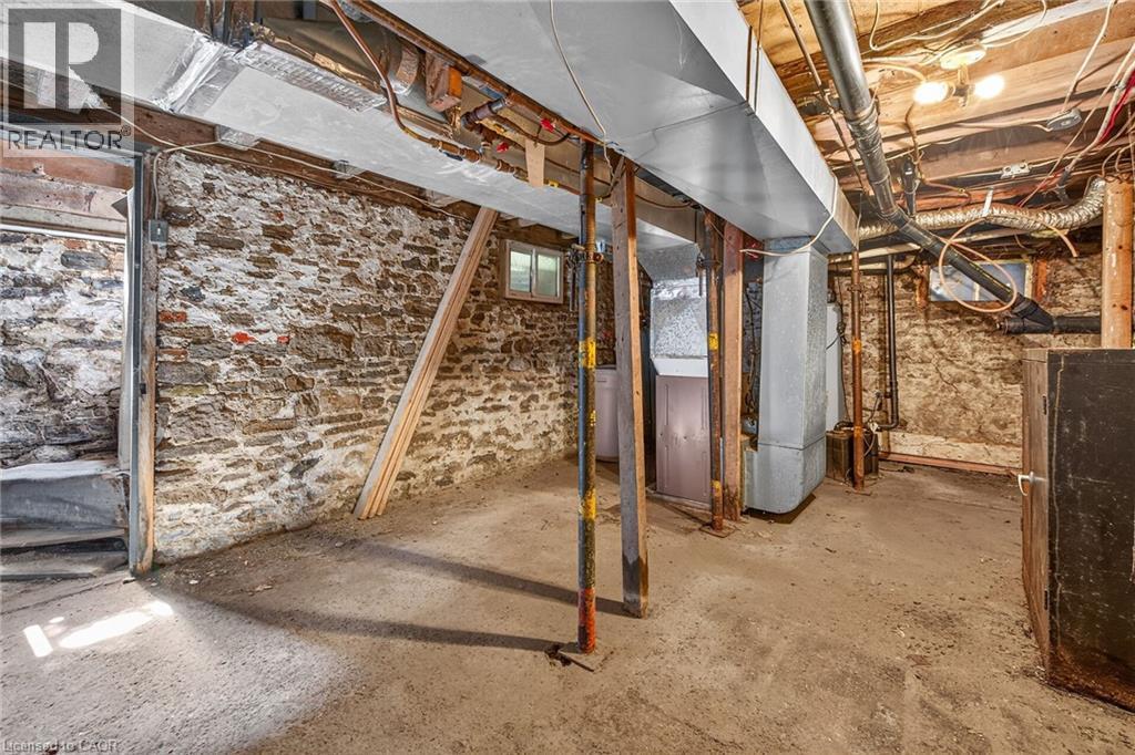 












44 SIMS LOCK Road

,
Caledonia,




Ontario
N3W1V8

