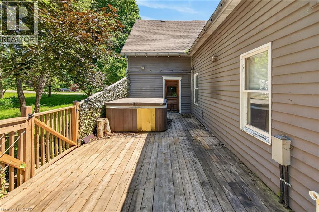 












44 SIMS LOCK Road

,
Caledonia,




Ontario
N3W1V8

