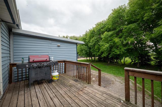









26071


Mun 47N (Diversion Road)

RD,
Landmark,




MB
R0A 0X0

