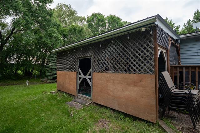 









26071


Mun 47N (Diversion Road)

RD,
Landmark,




MB
R0A 0X0


