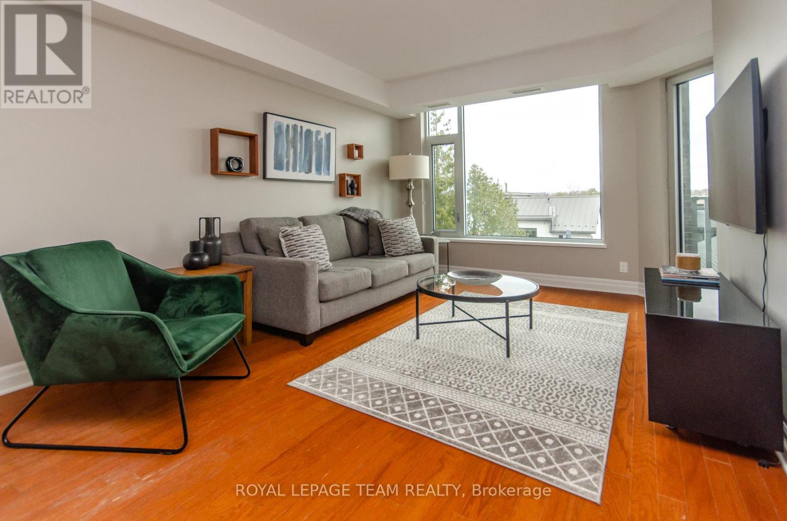 












302 - 1433 WELLINGTON STREET W

,
Ottawa,




Ontario
K1Y2X4

