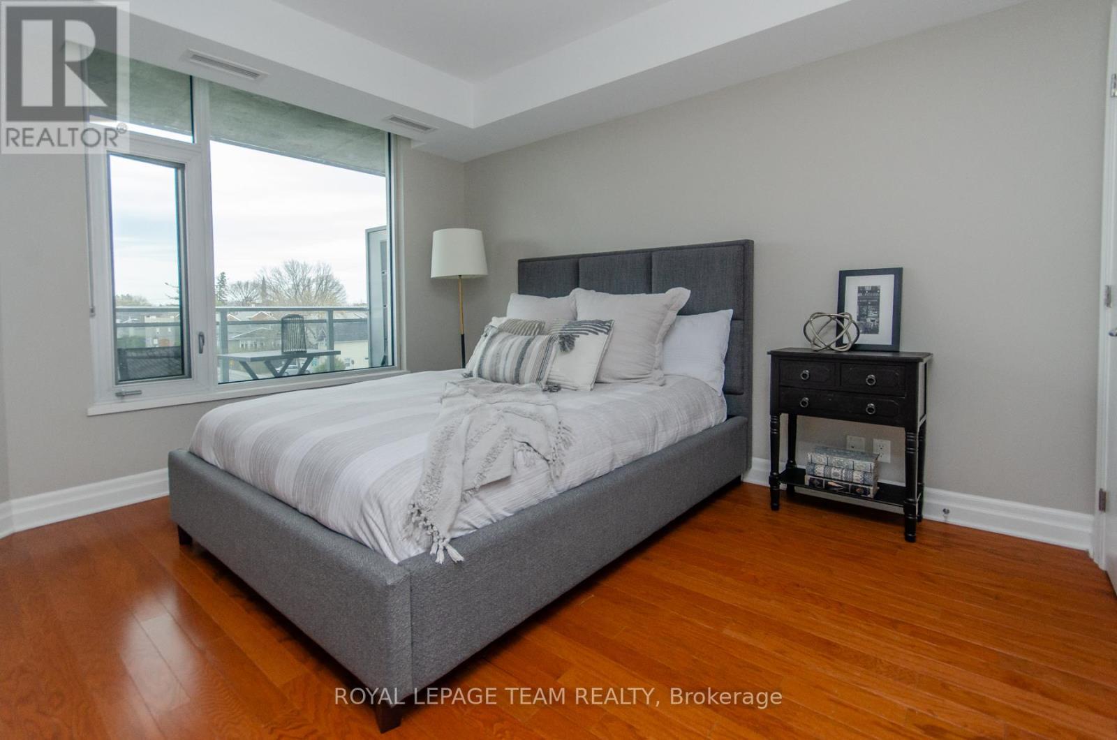 












302 - 1433 WELLINGTON STREET W

,
Ottawa,




Ontario
K1Y2X4

