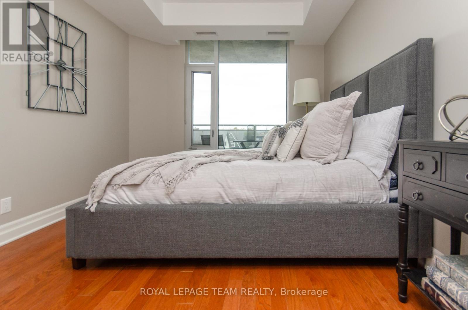 












302 - 1433 WELLINGTON STREET W

,
Ottawa,




Ontario
K1Y2X4

