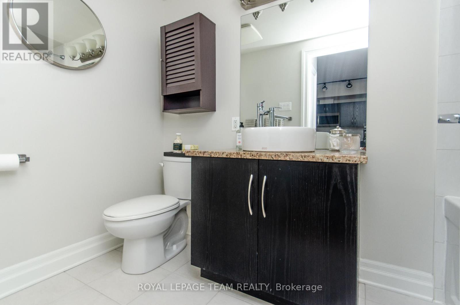 












302 - 1433 WELLINGTON STREET W

,
Ottawa,




Ontario
K1Y2X4

