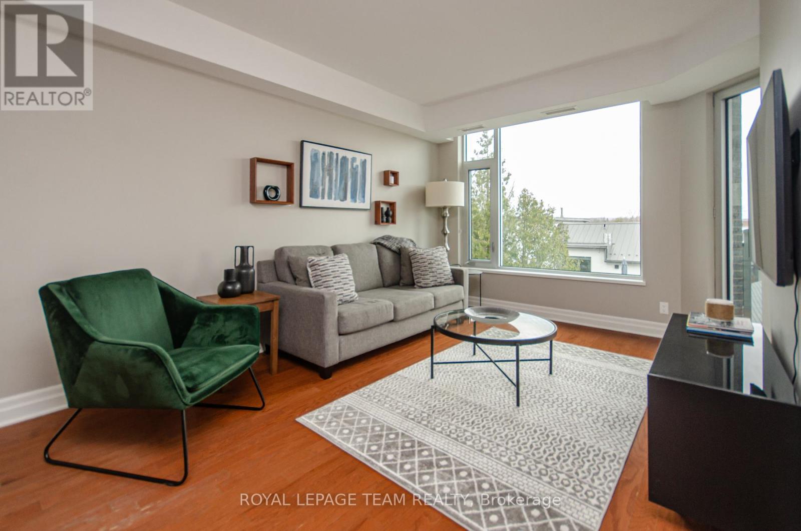 












302 - 1433 WELLINGTON STREET W

,
Ottawa,




Ontario
K1Y2X4

