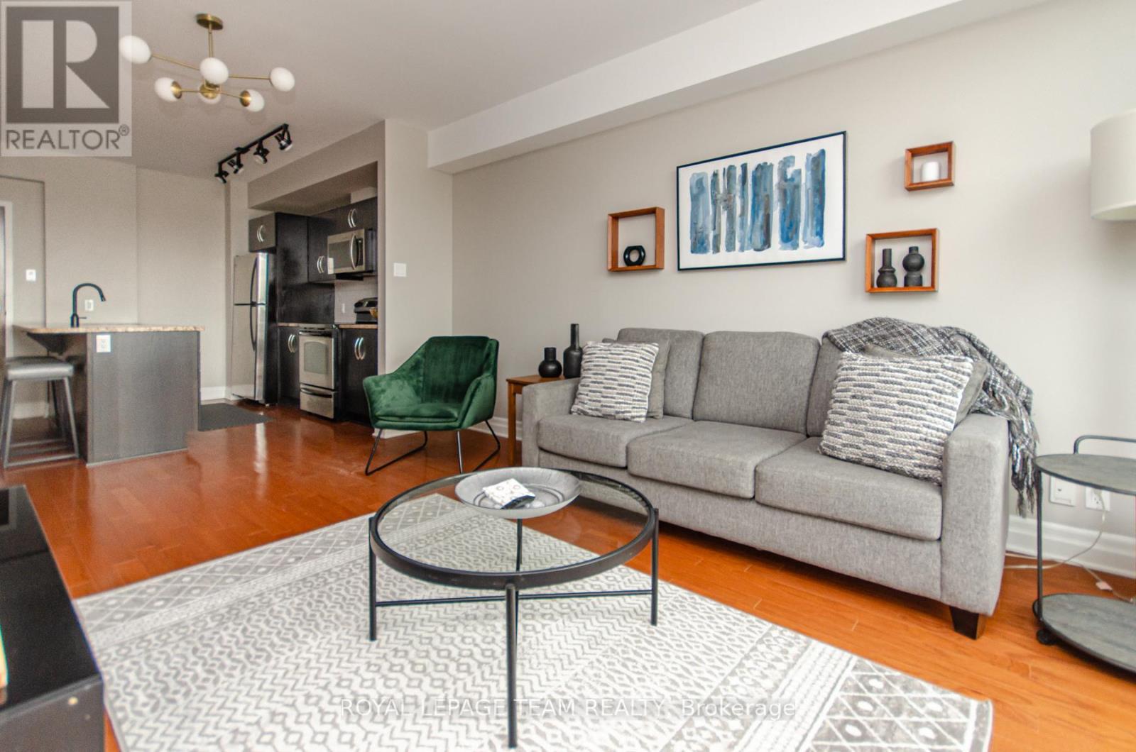 












302 - 1433 WELLINGTON STREET W

,
Ottawa,




Ontario
K1Y2X4


