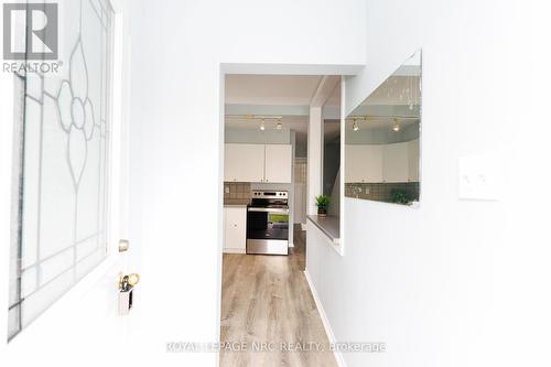 Well maintained and move-in read