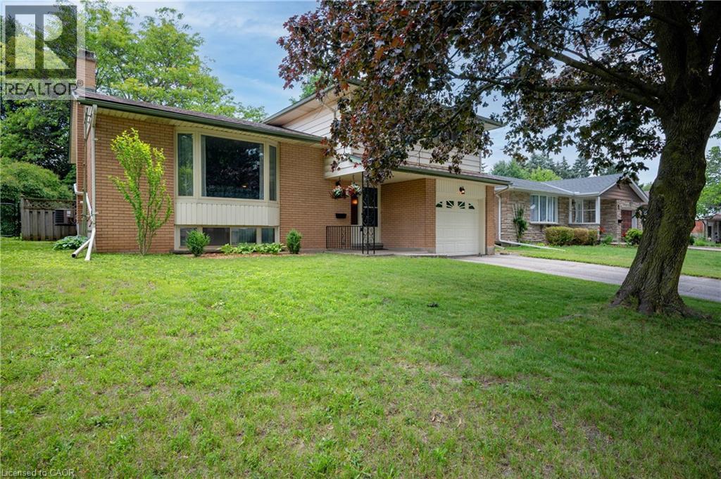 












99 LORRAINE Avenue

,
Kitchener,




Ontario
N2B2N1

