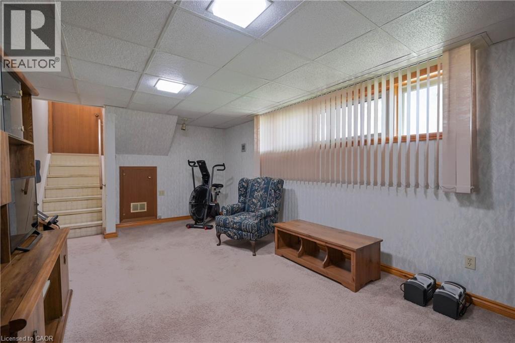 












99 LORRAINE Avenue

,
Kitchener,




Ontario
N2B2N1

