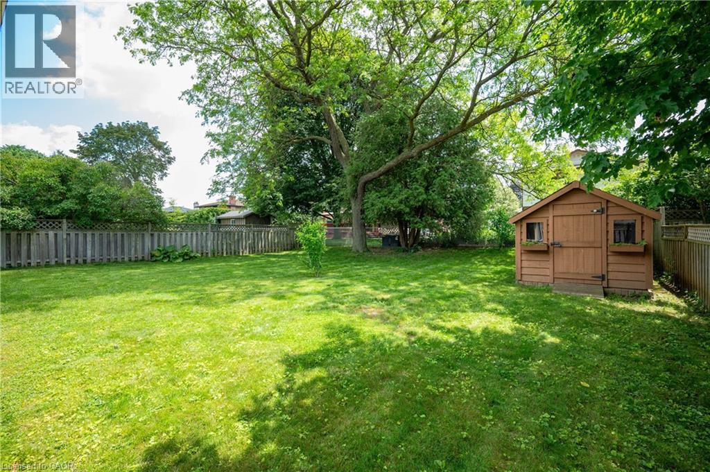 












99 LORRAINE Avenue

,
Kitchener,




Ontario
N2B2N1

