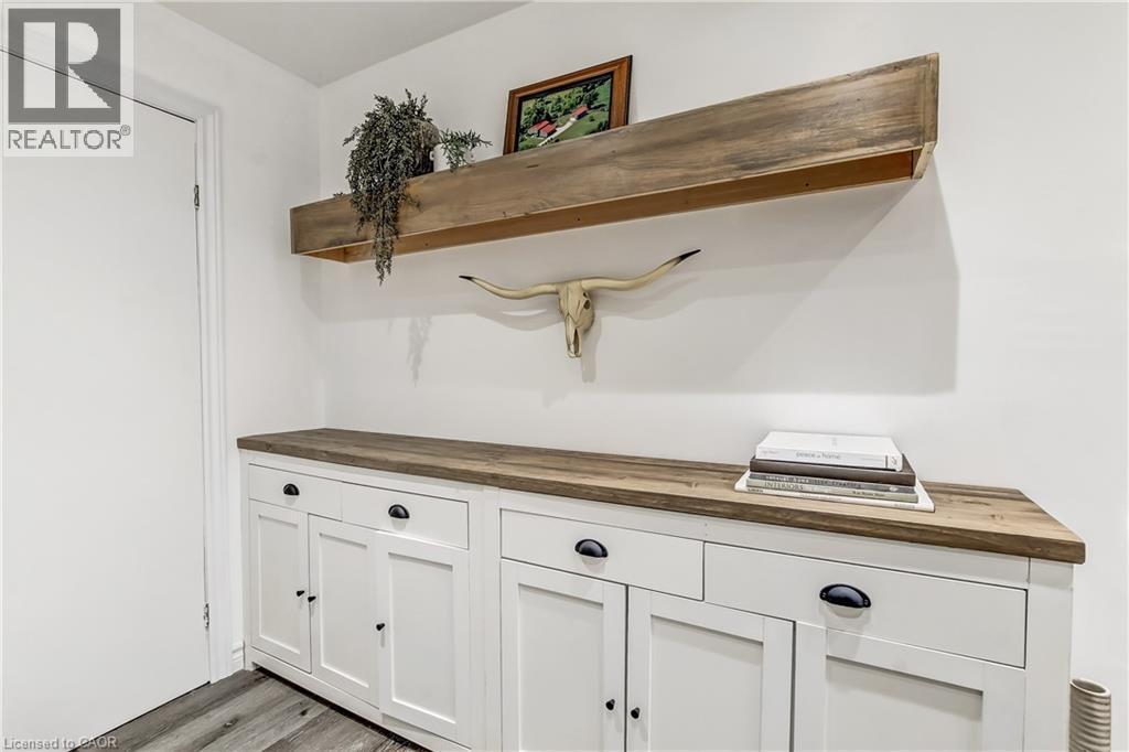 












657 WINDHAM ROAD 14 Road

,
Simcoe,




Ontario
N3Y4K6

