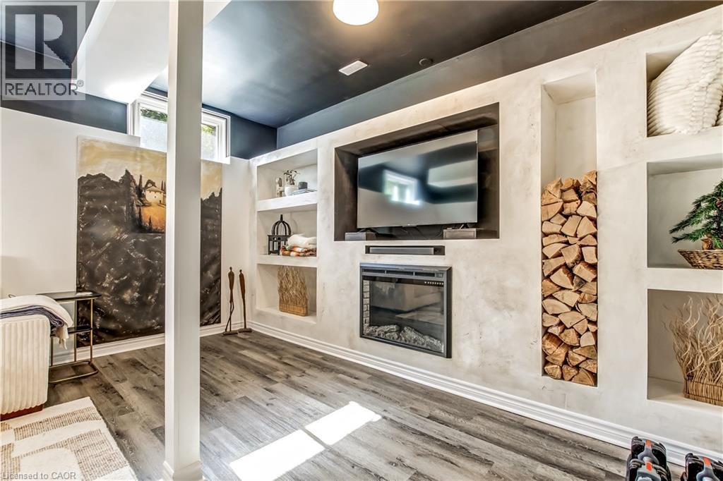 












657 WINDHAM ROAD 14 Road

,
Simcoe,




Ontario
N3Y4K6

