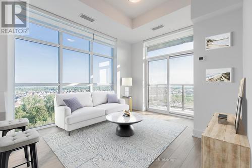 PENTHOUSE Living Room