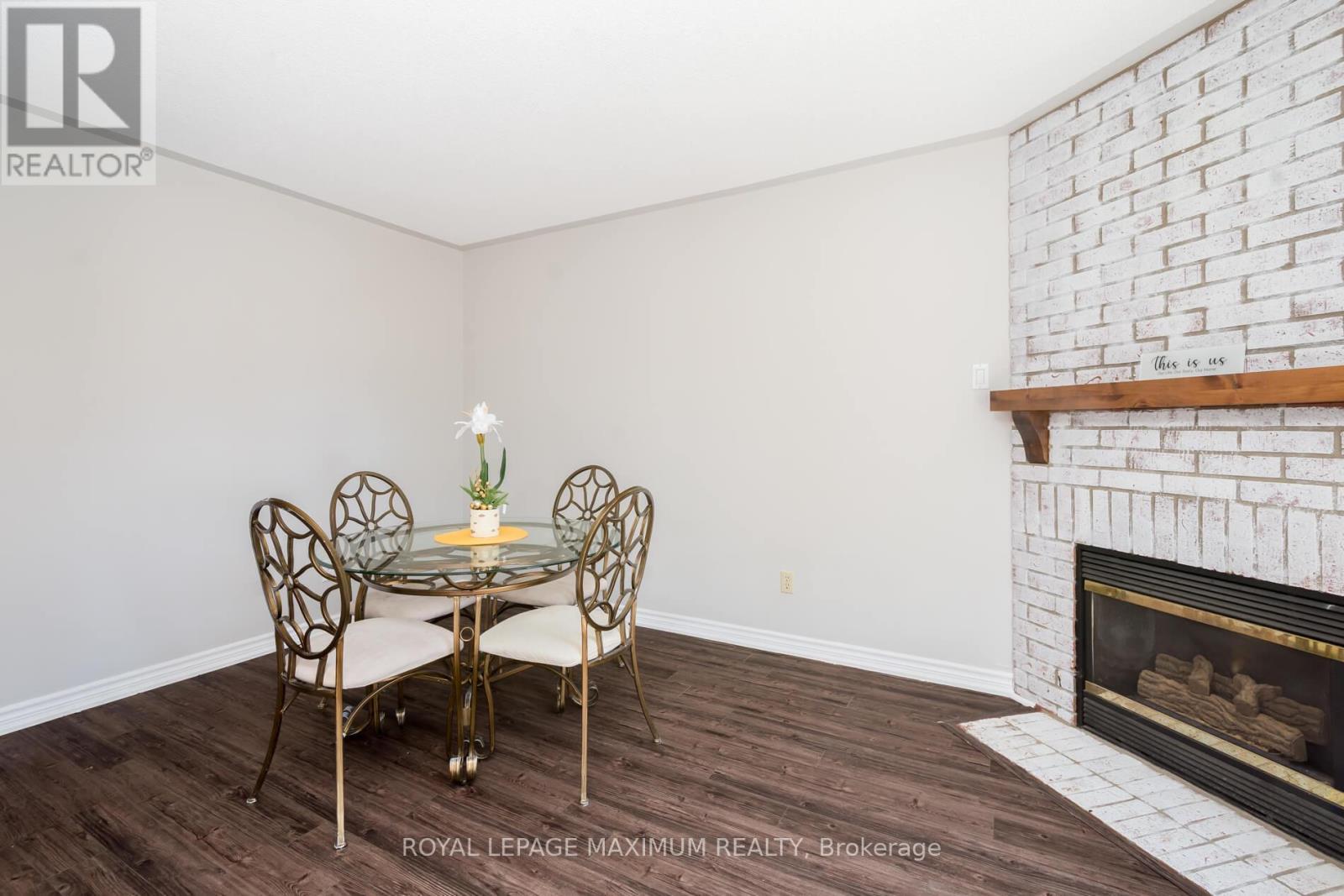 












112 JORDAN DRIVE

,
Orangeville,




Ontario
L9W4W7

