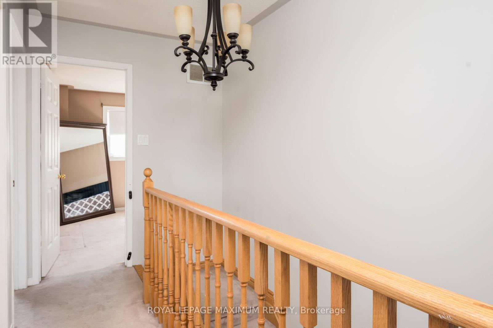 












112 JORDAN DRIVE

,
Orangeville,




Ontario
L9W4W7

