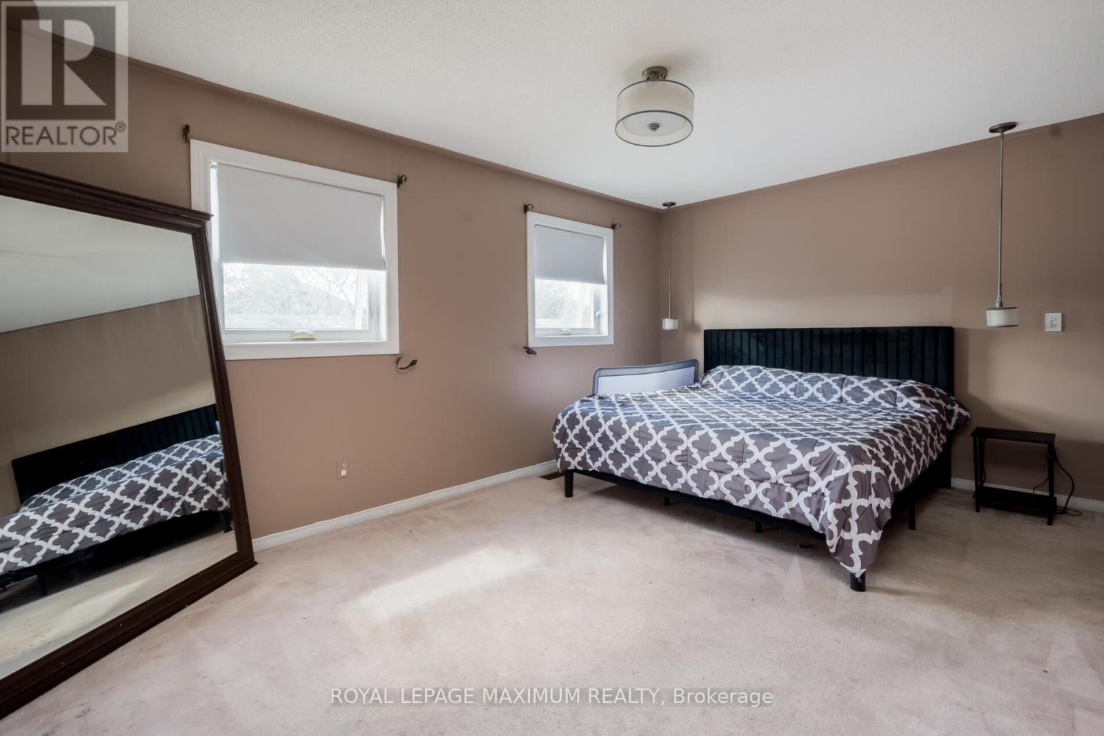 












112 JORDAN DRIVE

,
Orangeville,




Ontario
L9W4W7

