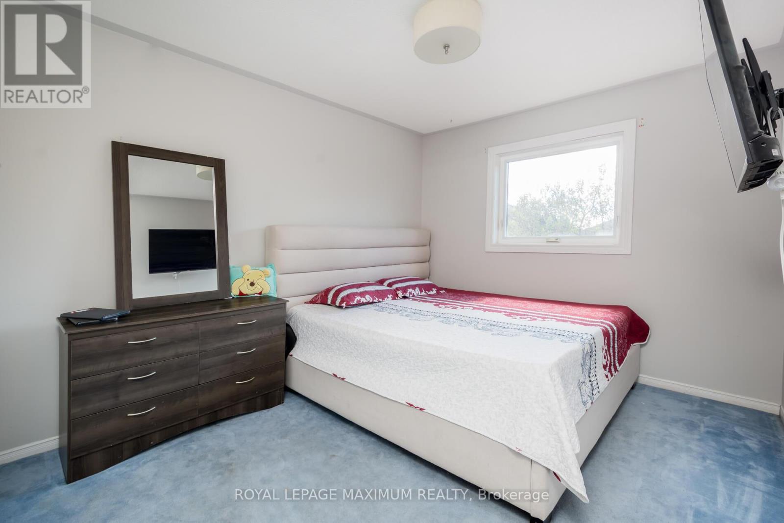 












112 JORDAN DRIVE

,
Orangeville,




Ontario
L9W4W7

