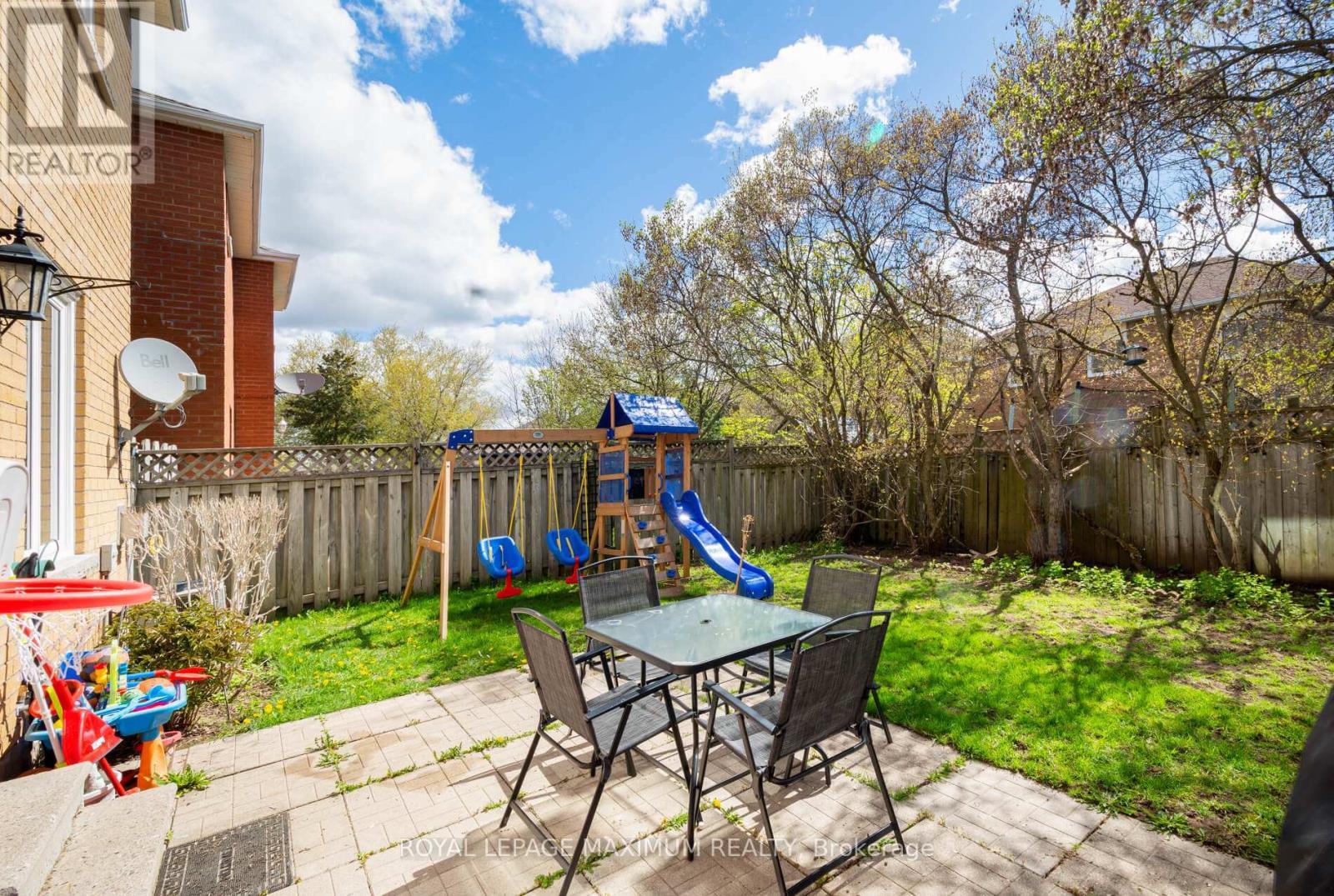 












112 JORDAN DRIVE

,
Orangeville,




Ontario
L9W4W7

